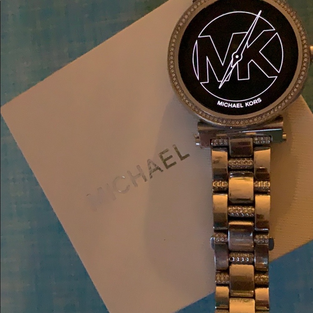 💎💎 Used Michael Kors Sophie Smartwatch🎈🎈🎈